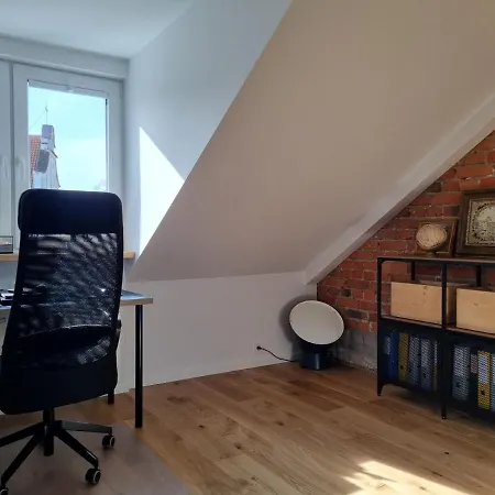 Old Town With Netflix And Ac Apartment