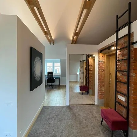 Old Town With Netflix And Ac Apartment